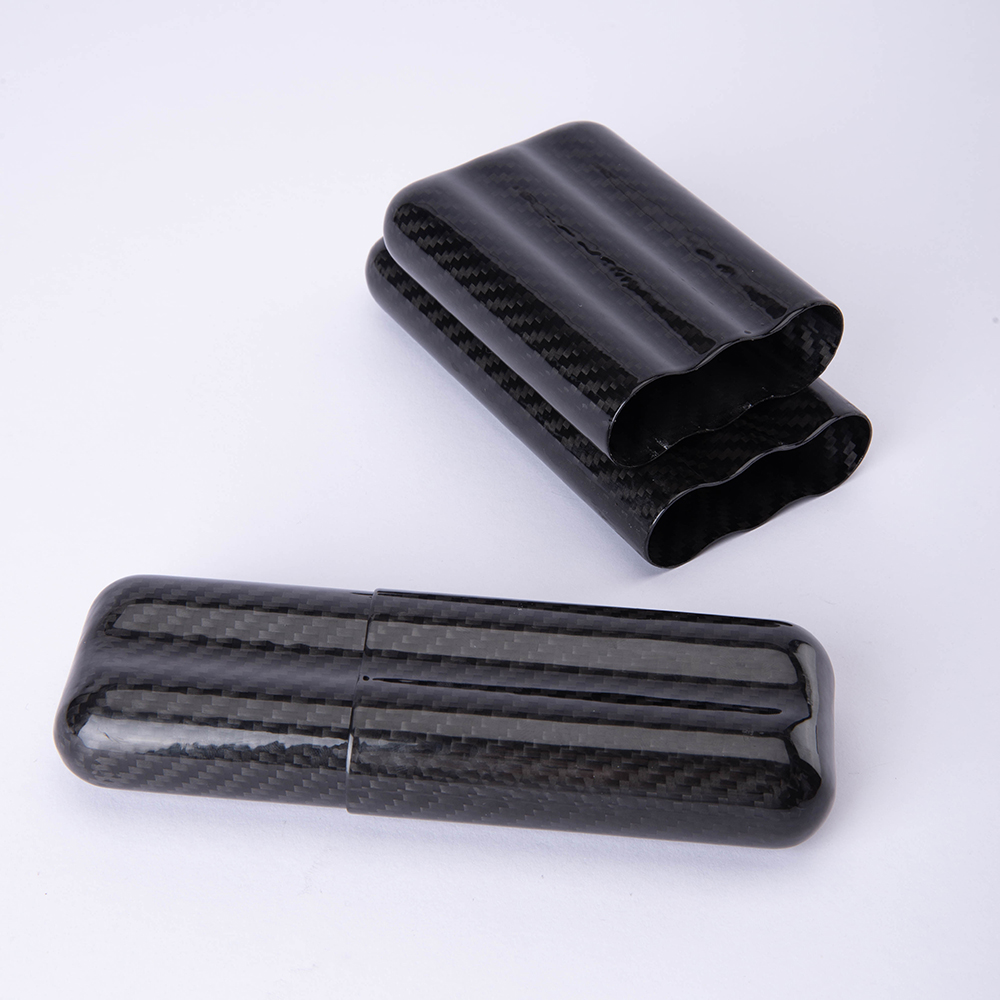 Luxurious Carbon Fiber Cigar Case